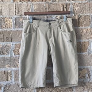 The North Face Stretch Nylon Hiking Bermuda Shorts Size 4 Khaki Tan